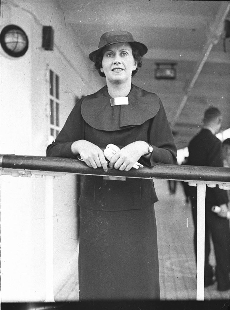 Ships passengers (c. 1936)