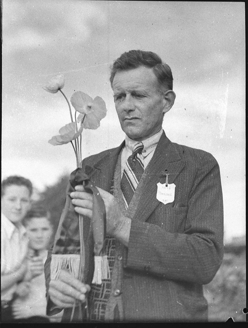 Show at Hammondville (1937)
