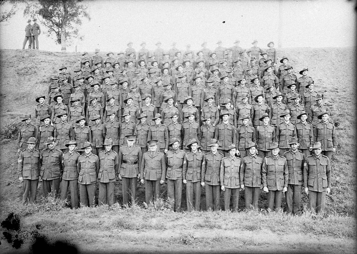Soldiers Liverpool group (1942)