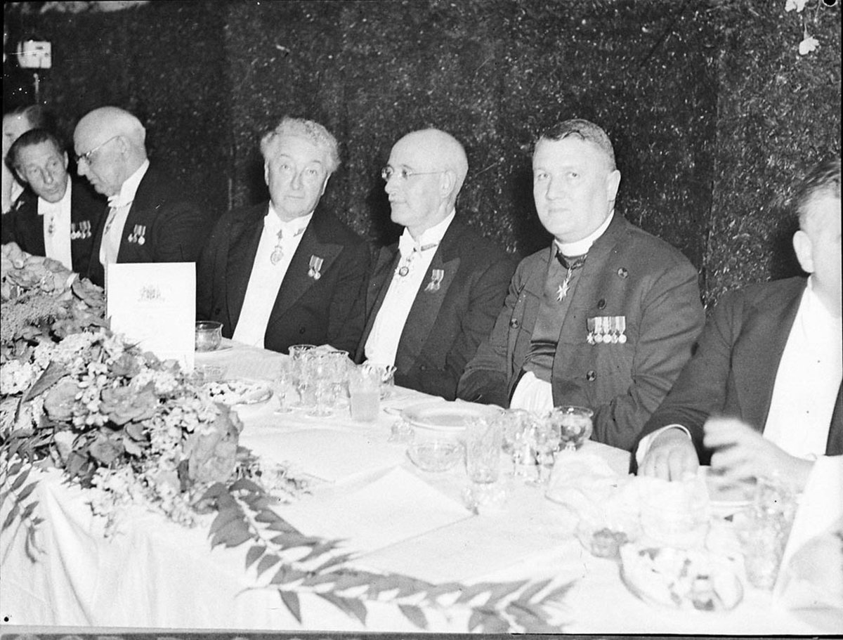 State dinner for New Zealand GovernorGeneral Lord Galway Town Hall, Sydney city centre (1938)