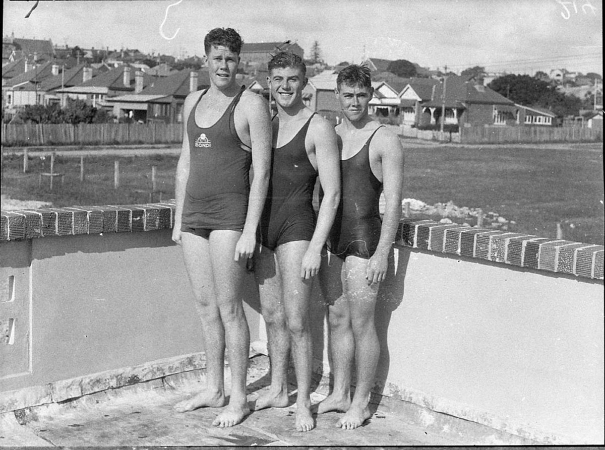Swimmers (1935)