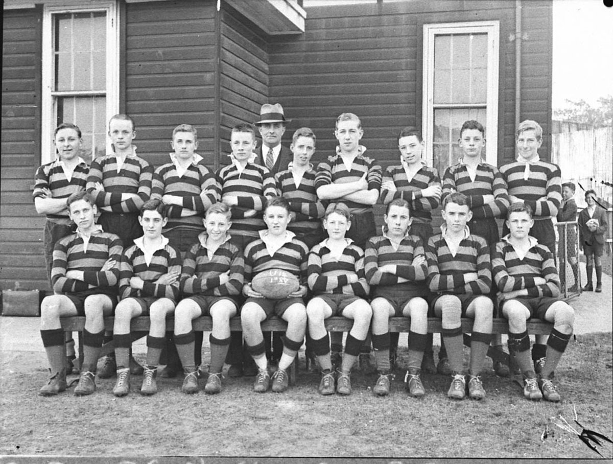 Sydney Grammar School football team (rejected photo) (1925–57)