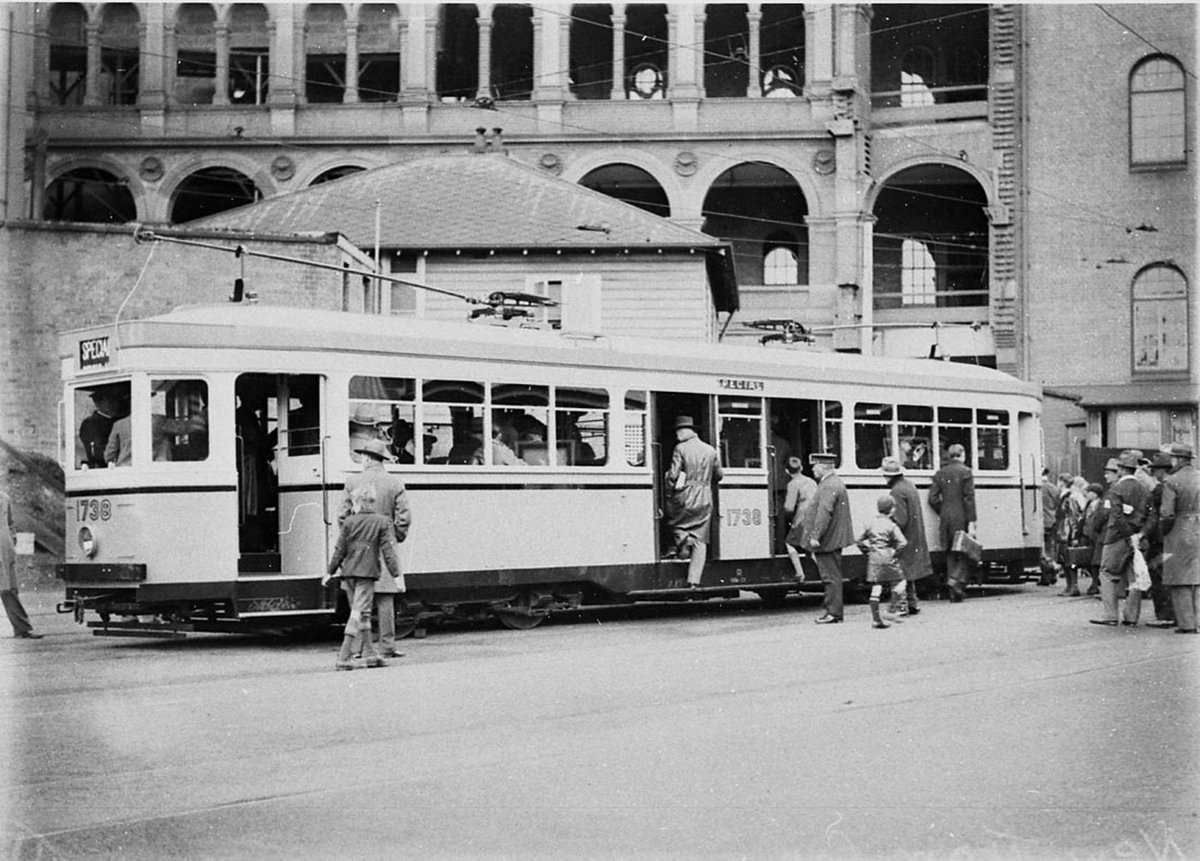 Sydney tram no 1738 latest and last model (1930s)
