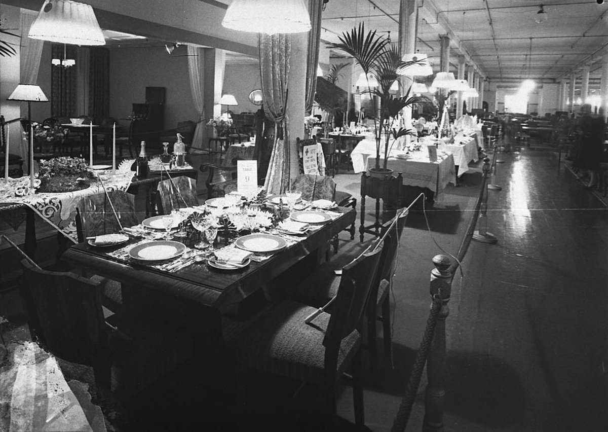 Table setting exhibition (1941)
