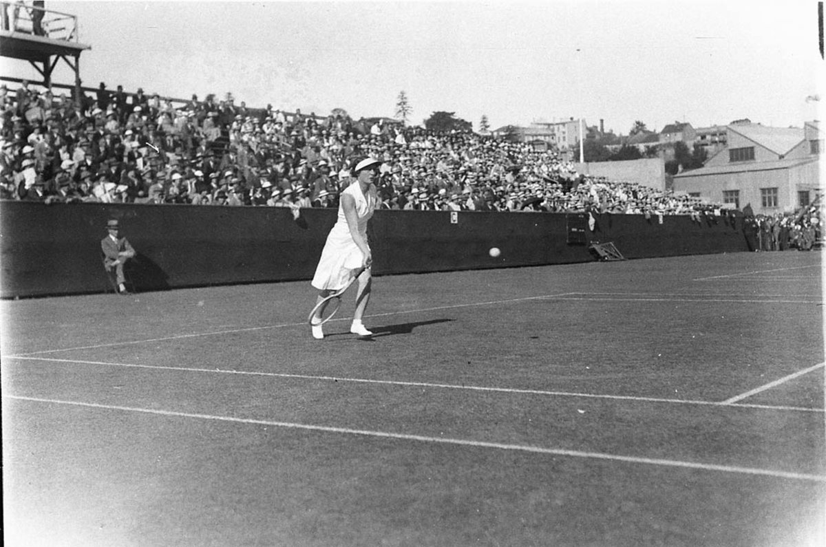 Tennis player Bickerton in international match (1930s)