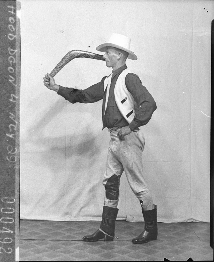 Tex Mortons Cowboy Roadshow A cowboy with a boomerang (1938)
