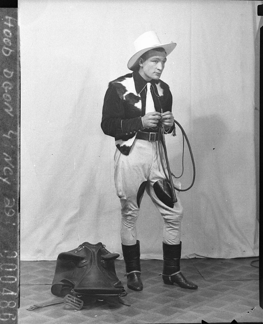 Tex Mortons Cowboy Roadshow A study of a cowboy, Sydney city centre (1938)