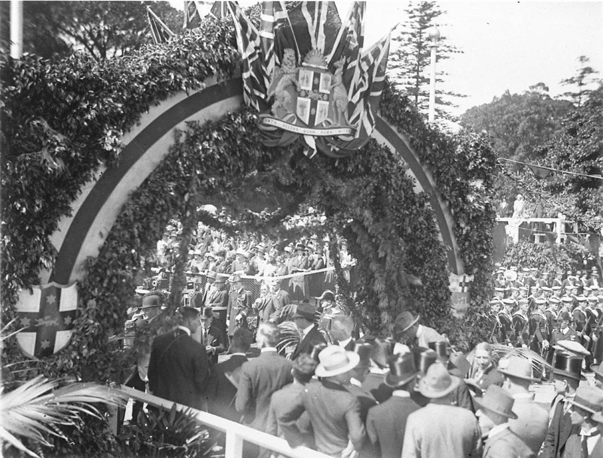 The Duke framed in one of the Arches of Welcome (1927)