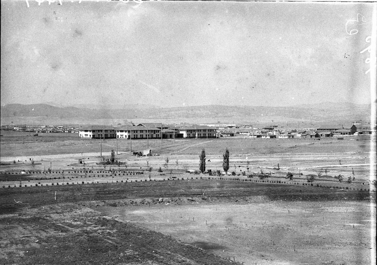 The Hotel Kurrajong in middle distance (c. 1926)