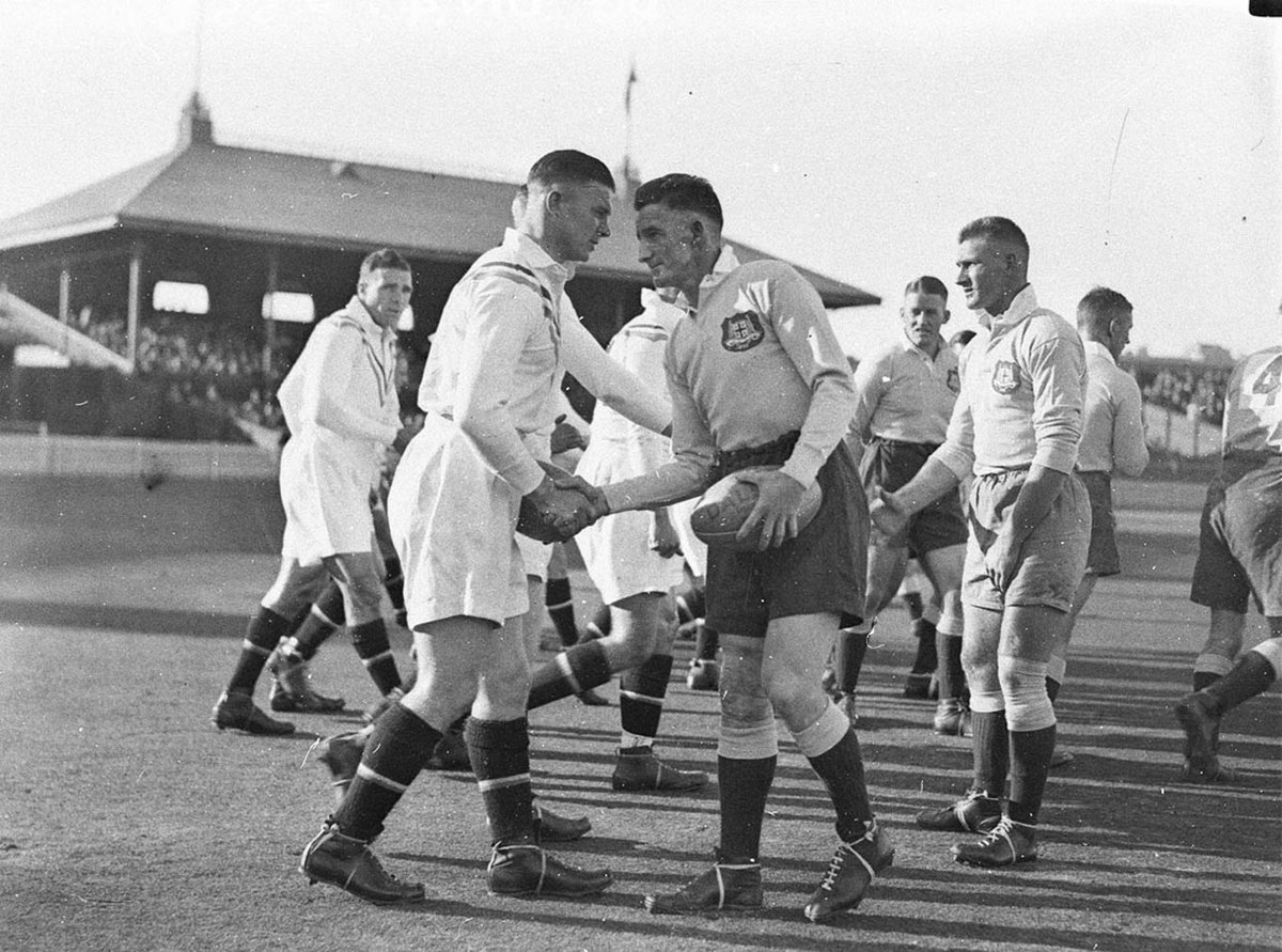 The two captains shake hands (1930s)