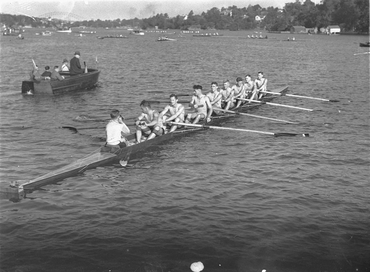 The winning eight resting on their oars (c. 1932)