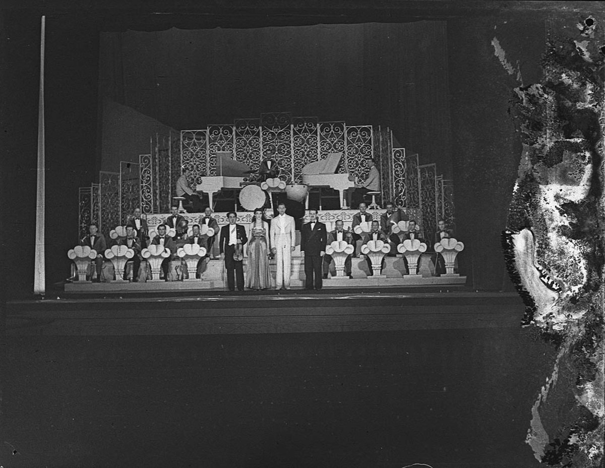 Tiny Douglas and stage band State Theatre, Sydney city centre (1943)