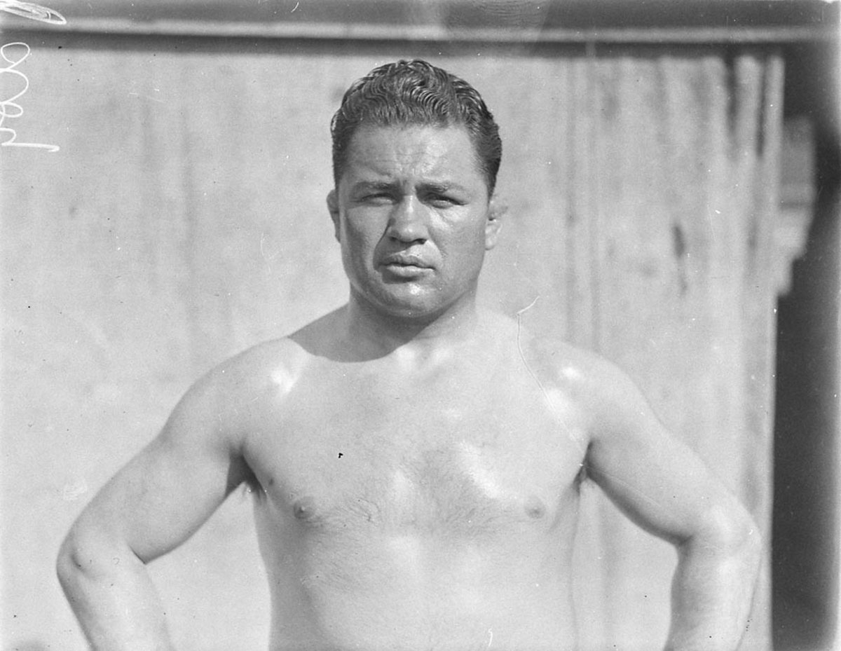 Tom Lurich closeup of head shoulders (1930s)