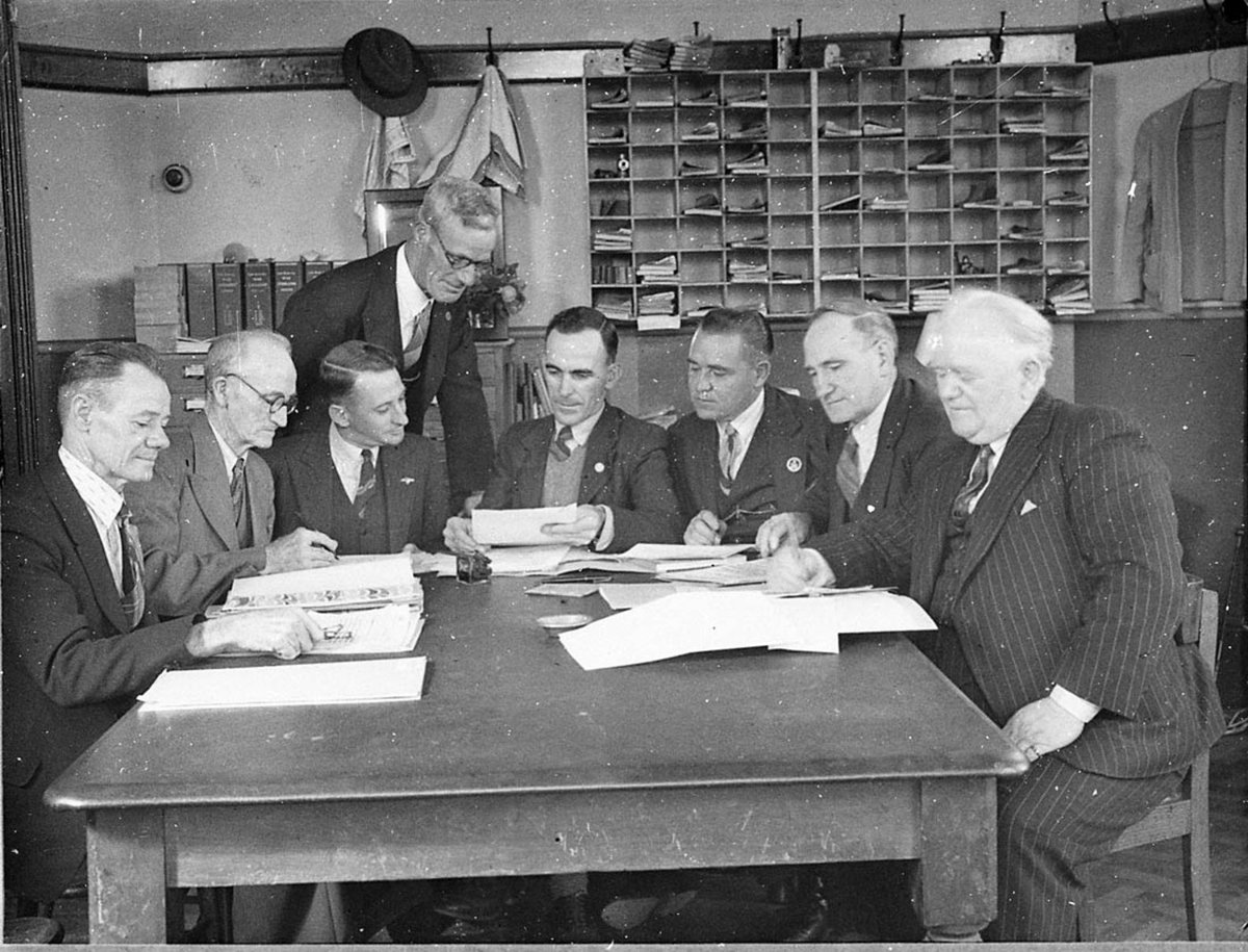 Trades Hall group (1945)