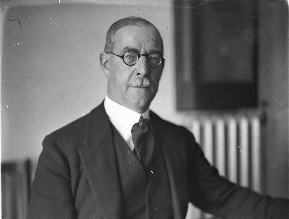 Unidentified federal politician (1930s)