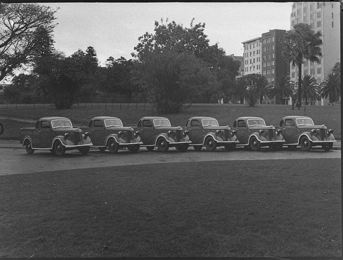 Waygood Otis lorries (1942)