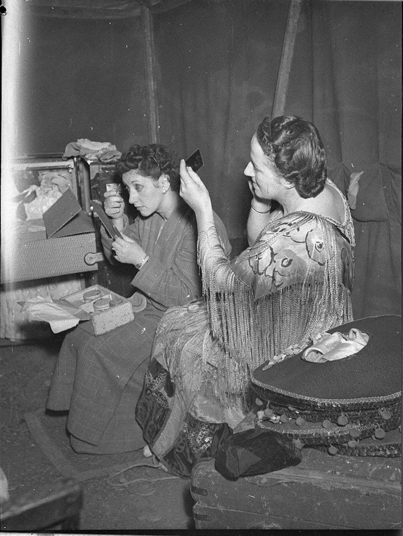 Wirth Circus parade Lord Mayors Fund, Sydney (1941)