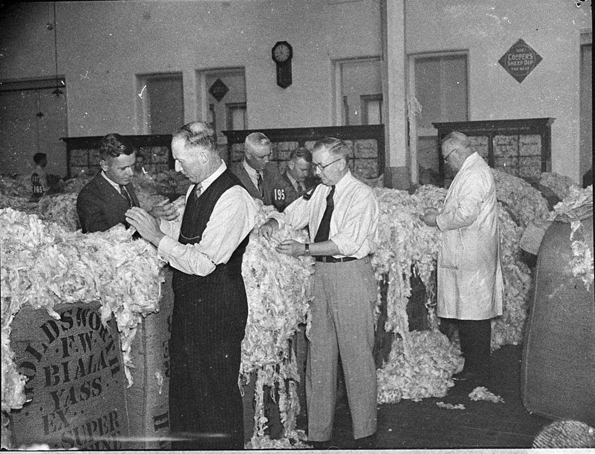 Wool classing and buyers taken for Country Life Newspaper Ltd (1940)