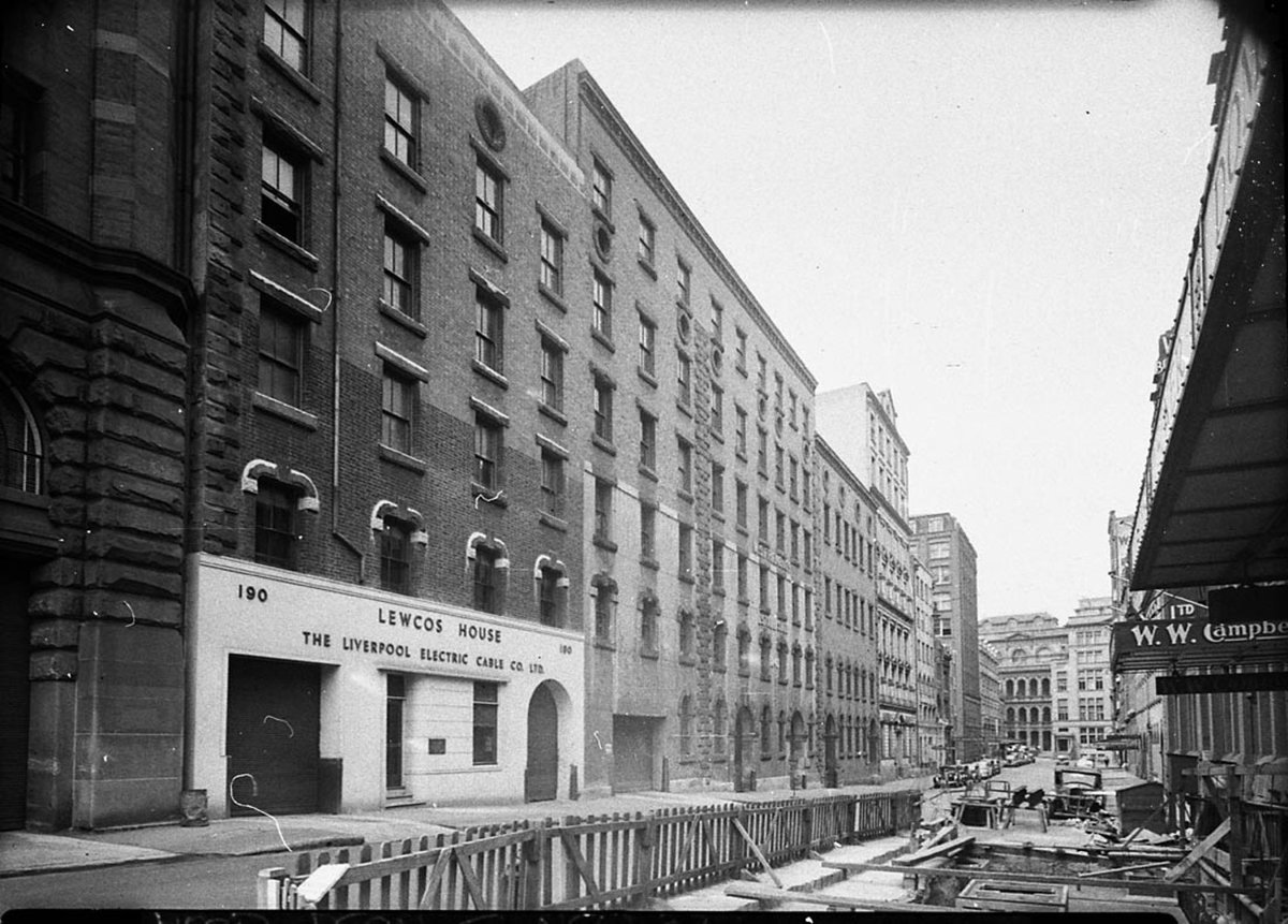 WS Friends Building in York Street taken for LJ Hooker, Sydney city centre (1949)