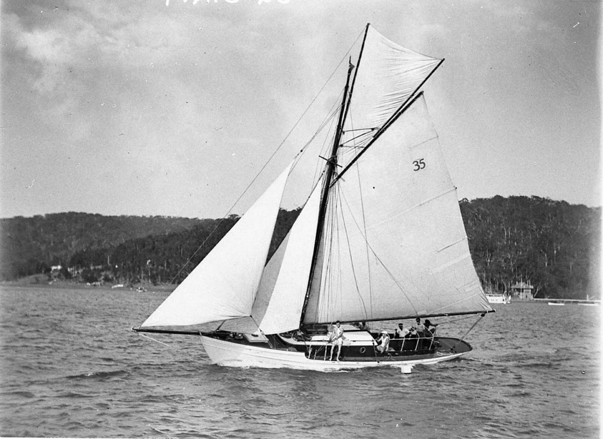 Yacht (1930s)