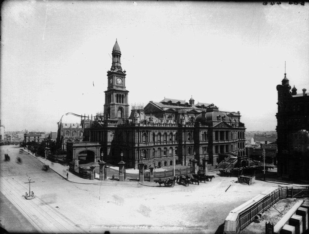 Town Hall and George St, Sydney, c 1900, Sydney city centre (c. 1900)