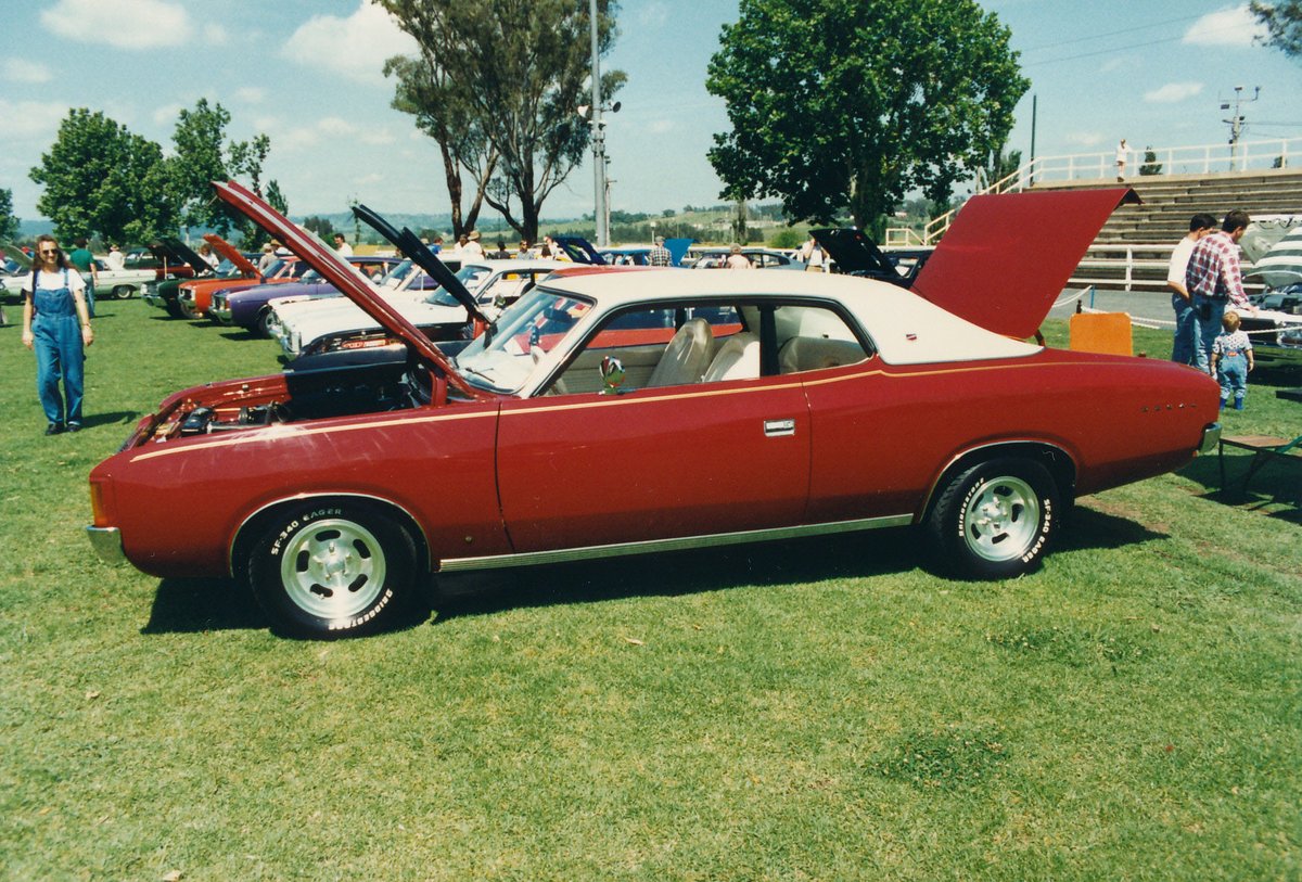 Chrysler Valiant VJ Regal Hardtop, Camden (1995)