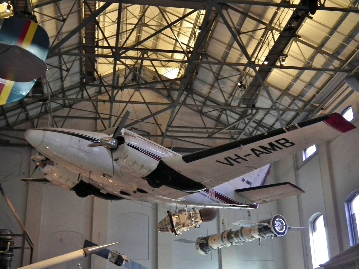 1967 Beechcraft Queenair B80 air ambulance, Sydney