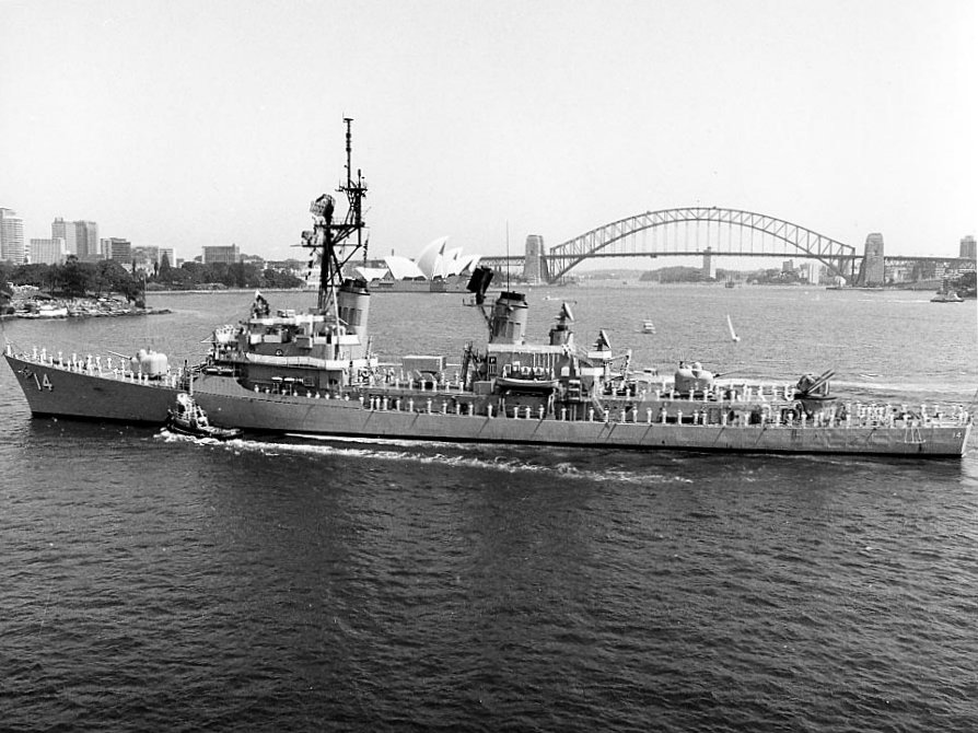 USS Buchanan (DDG-14) visiting Sydney c1985, Sydney city centre (c. 1985)