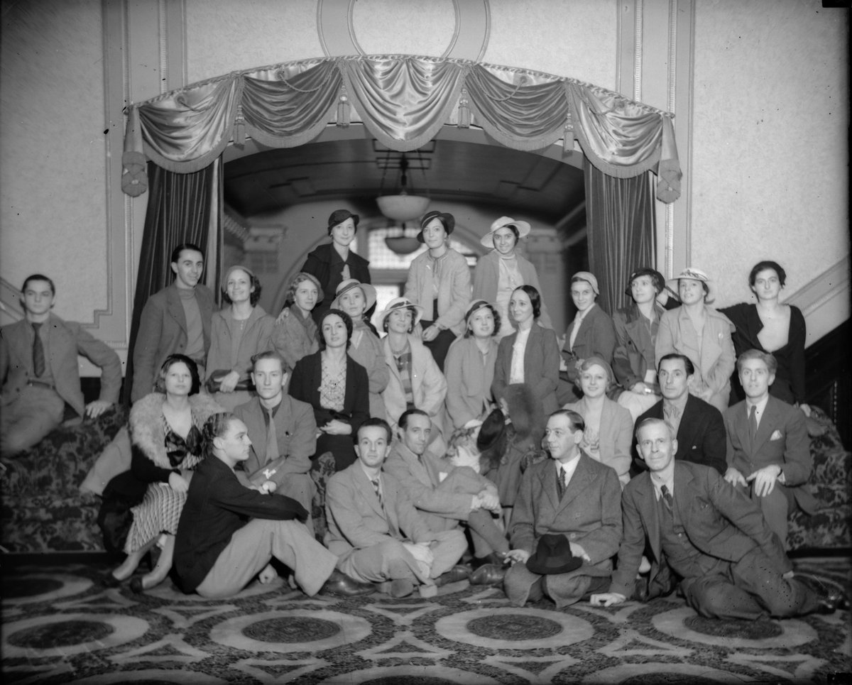 Dandre-Levitoff Ballet Company, starring Olga Spessivtzeva, in the foyer of the Theatre Royal, Sydney, October 1934 - Sam Hood, Sydney city centre