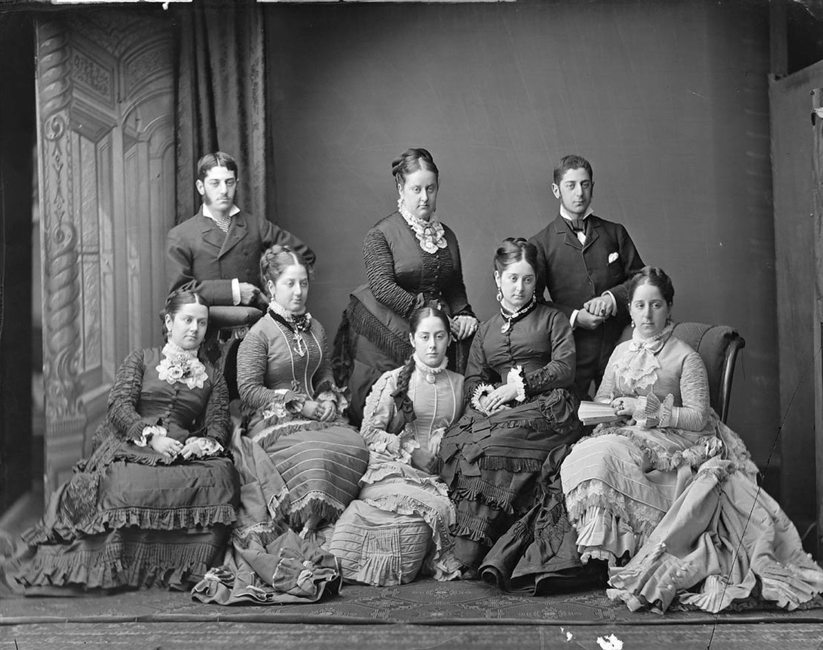 Harris family, Sydney, ca. 1877 - photographer Freeman &Co (c. 1877)