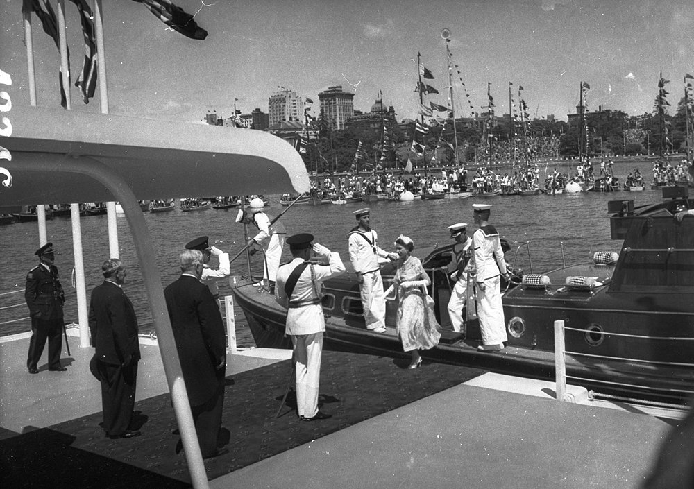 Queen Elizabeth arrives for the Royal Visit, 1954, Farm Cove, Sydney - photographer Jack Hickson, Sydney city centre
