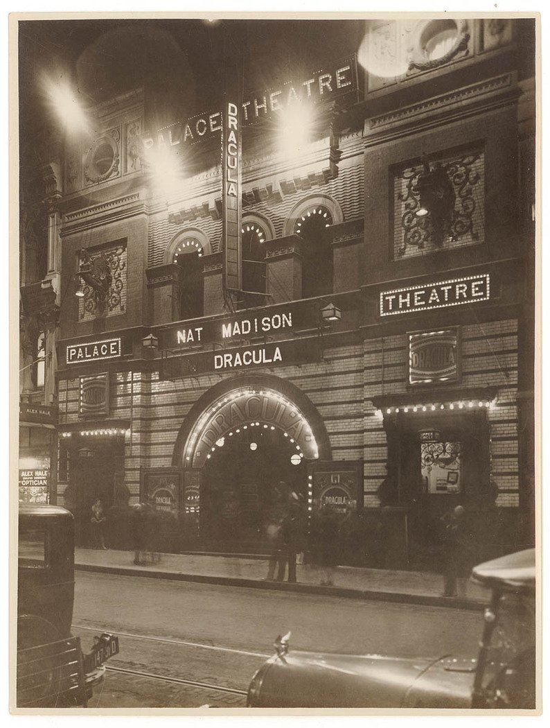 Palace Theatre, Sydney, lit at night, showing "Dracula" with Nat Madison, between 1927-1931 - photographer Sam Hood, Sydney city centre (1920–50)