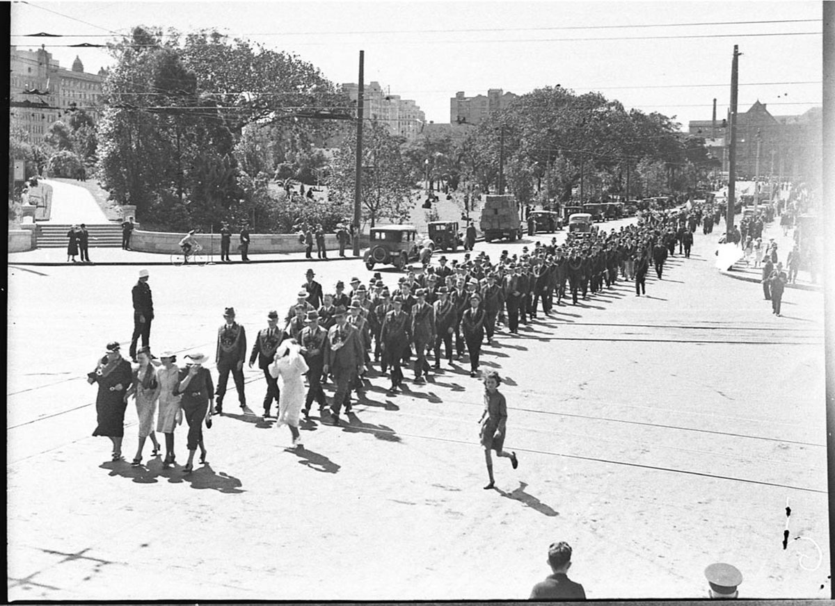St Patrick's Day, 13 March 1937, by Sam Hood, Sydney city centre