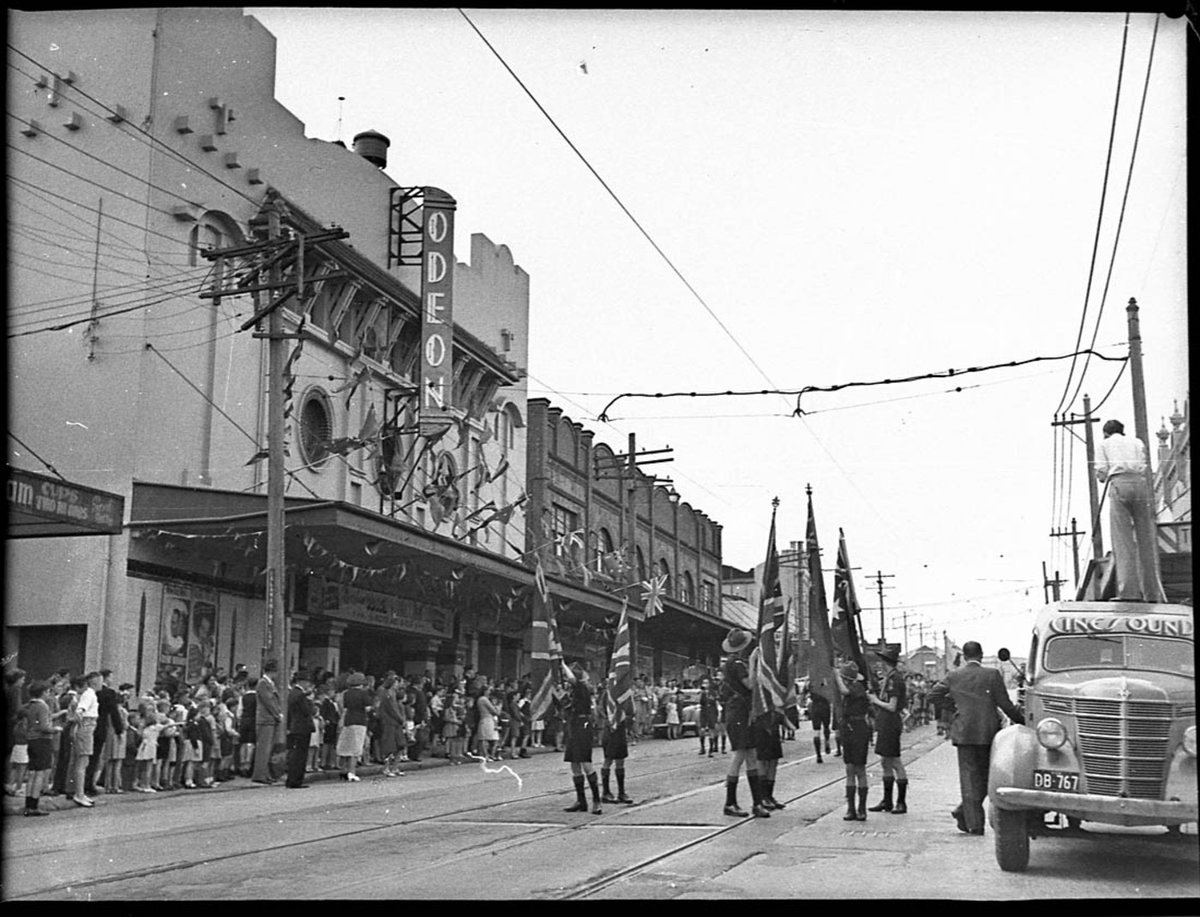 Opening Petersham Odeon, 15 February 1947, by Sam Hood