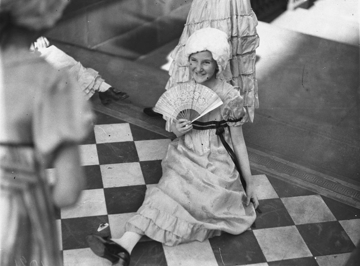 Girl competitor in costume with a fan, City of Sydney Eisteddfod,1929 - Ted Hood (1920s)