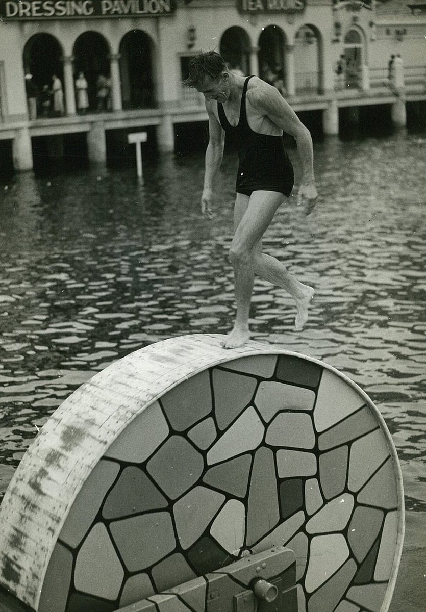 Balancing wheel, Manly Harbour pool, 193 (1934)