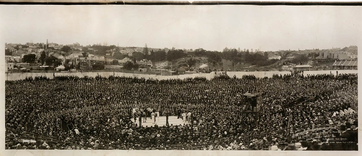 Burns-Johnson boxing contest, December 26th 1908 - photographed by Charles Kerry, Paddington