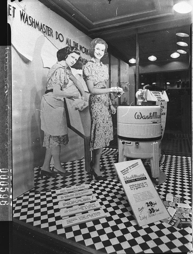 Martin de Launay window display of a WashMaster wringer washing machine at Marcus Clark's, June 1939, by Sam Hood, Sydney city centre