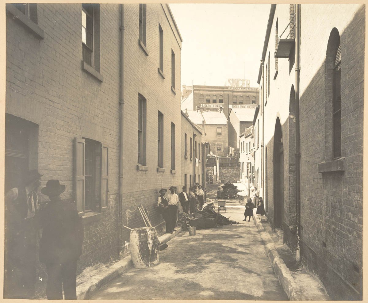 Batson's Lane, off Sussex-street from Views taken during Cleansing Operations, Quarantine Area, Sydney, 1900, Vol. I - under the supervision of Mr George McCredie, F.I.A., N.S.W. photographed by John, Martin Place