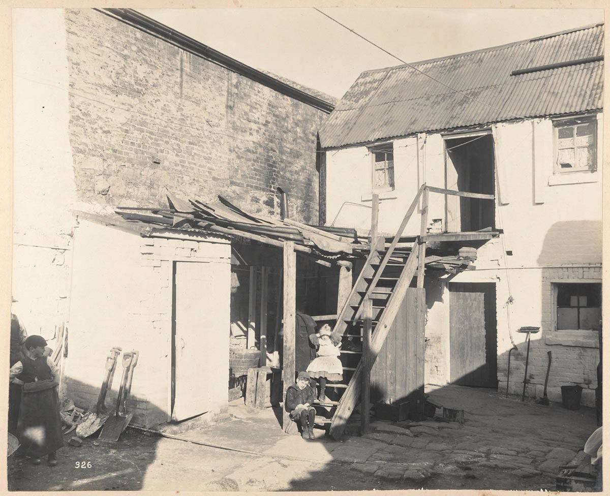 Shed at rear of No. 310 Castlereagh-street from Views taken during Cleansing Operations, Quarantine Area, Sydney, 1900, Vol. V - under the supervision of Mr George McCredie, F.I.A., N.S.W, Martin Place