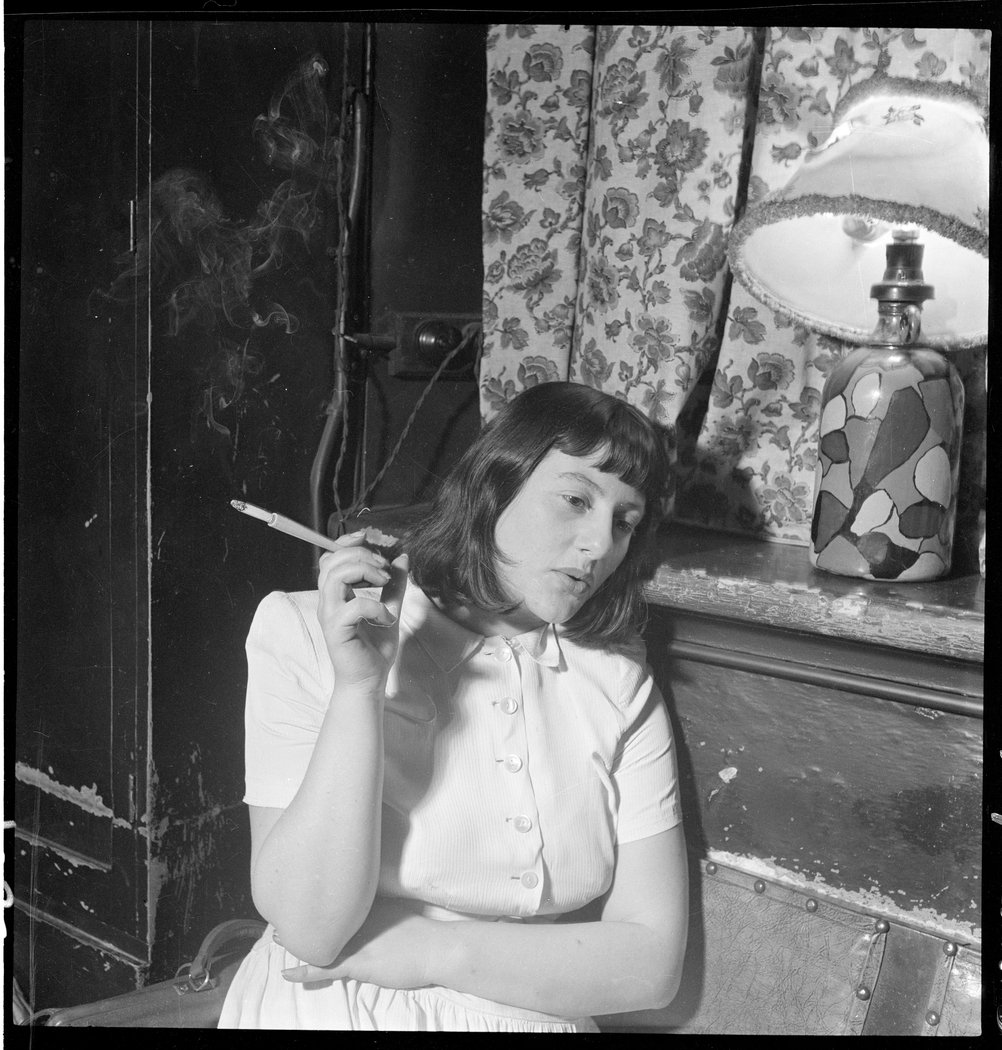 Anne Barrett from Lincoln Coffee Lounge and Cafe, Rowe Street, Sydney - photographed by Brian Bird c. 1948-1951 (c. 1949)
