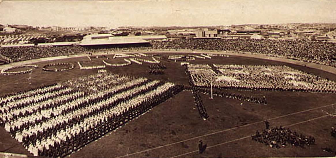 Visit of American Fleet to Sydney - public schools display, Sydney Cricket Ground, 26th Aug, 1908 - photographer G.A. Hills, Moore Park
