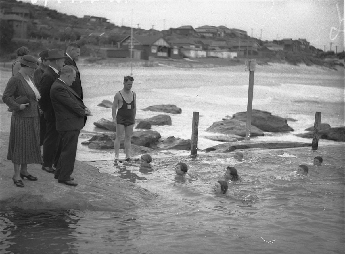 Country children at Stewart House Preventorium learn to swim, South Curl Curl Beach, 10 Jan 1935, by Sam Hood