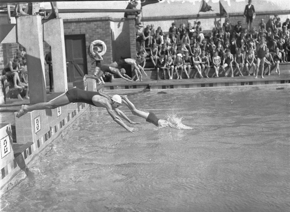Start of a race at a Belmore Central School's second swimming carnival, Enfield Pool, 27 March 1935, by Ted Hood