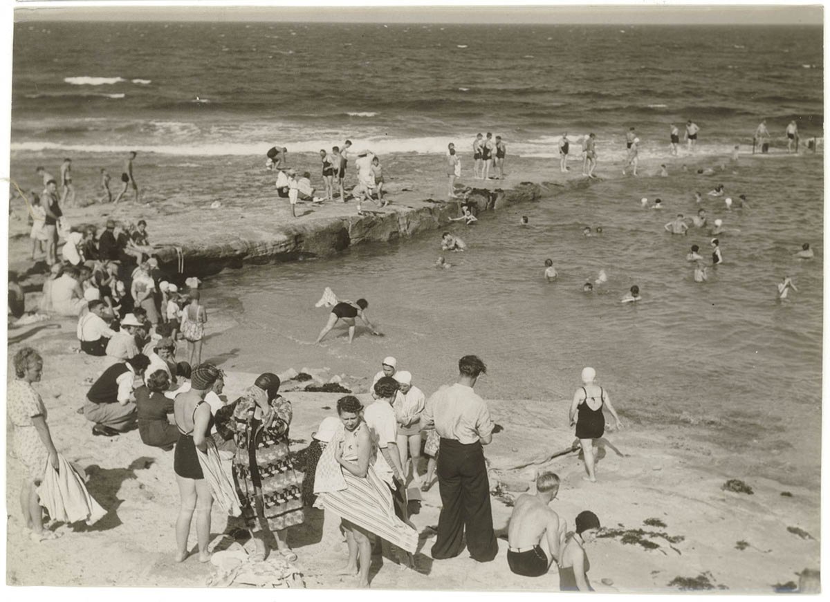 Oak Park rock pool ca.1950, by Sam Hood, Cronulla (c. 1950)