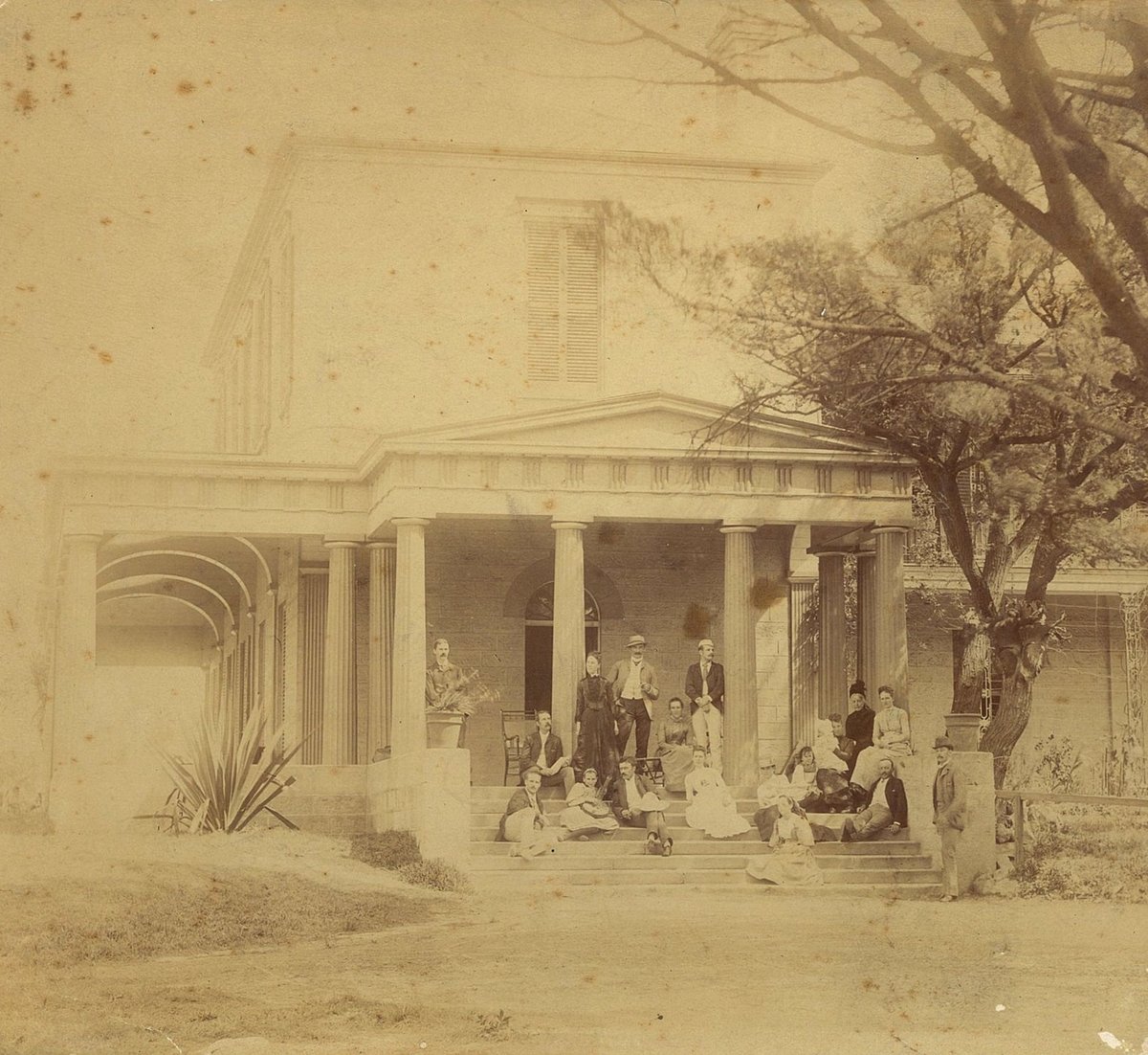 Pechey family, Craigend, Darlinghurst, ca. 1882-1885 - photographer unkown (1882–85)
