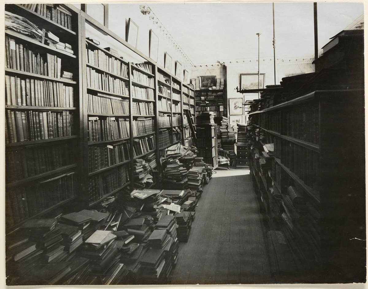 View of corridor, David Scott Mitchell's residence, c. 1907, by unknown photographer, Sydney