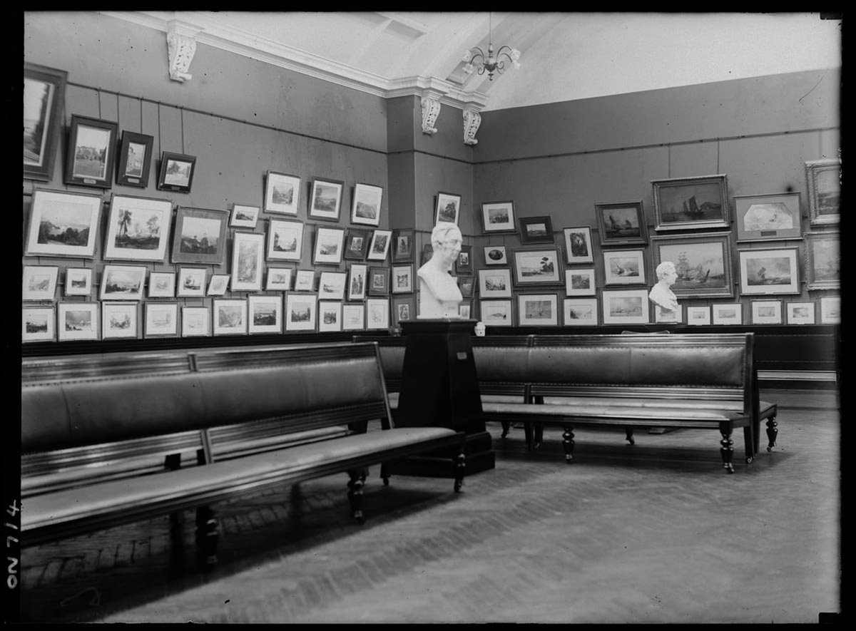 The Picture Gallery, Mitchell Library, Sydney, Dec 1923,by the Daily Mail (c. 1923)