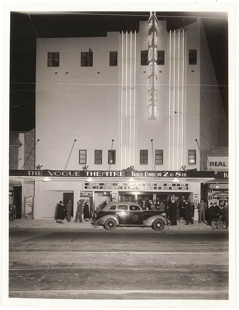 Double Bay Vogue, c. 1930s, by Sam Hood