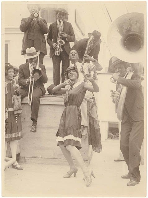 The Colored Idea Band of Sonny Clay arrives in Sydney, 1928 - Sam Hood, Sydney Harbour